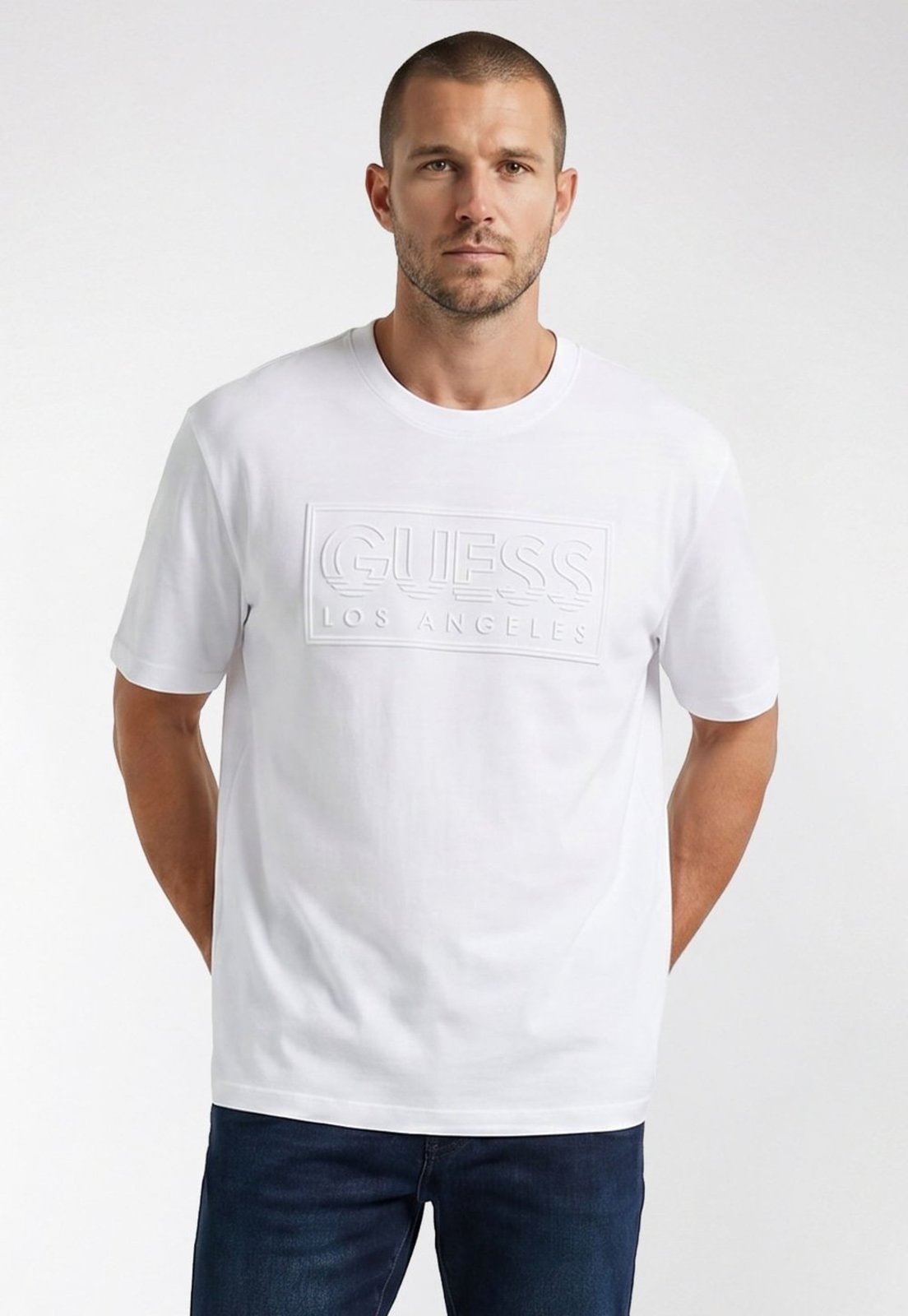 Camiseta Logo Guess Embossed Branco