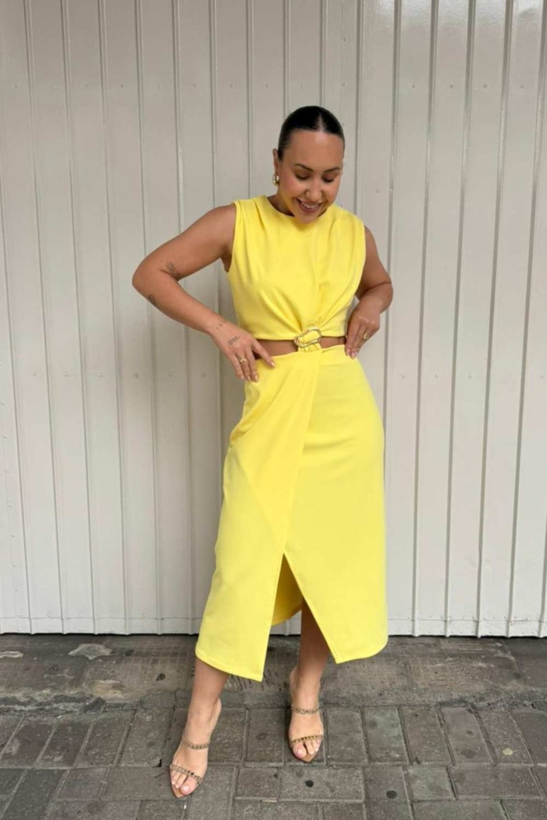 Vestido Vanibele Midi Amarelo