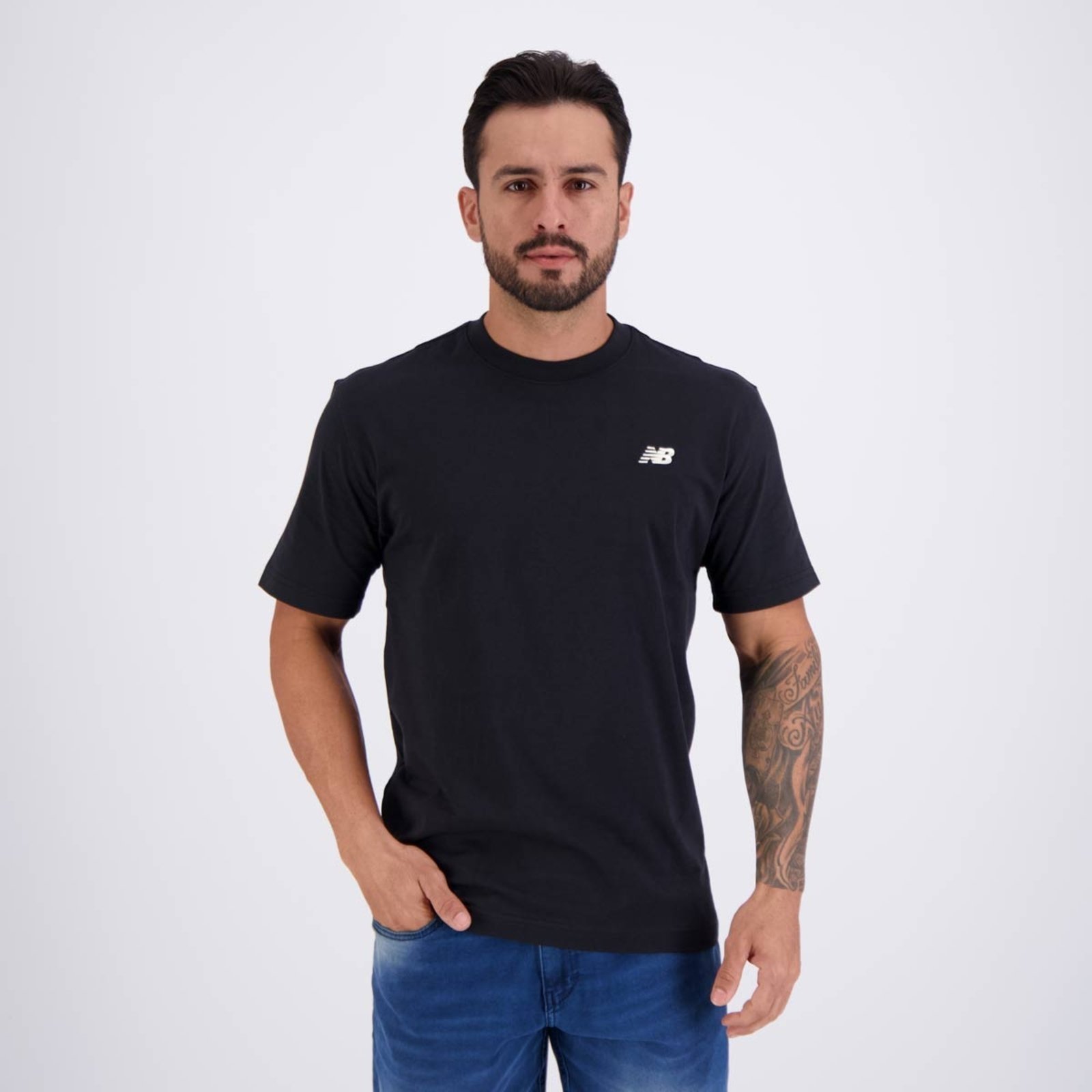 Vista 2 Camiseta New Balance Essentials SL Preta preto New Balance preto