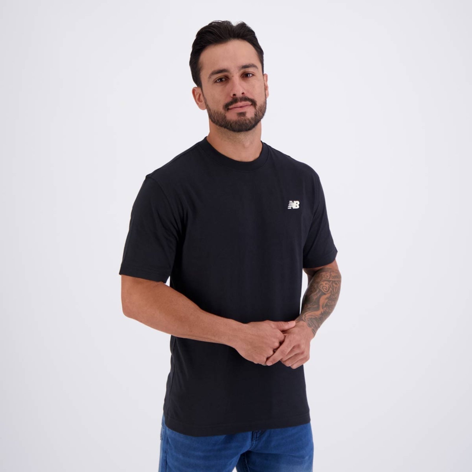 Vista 3 Camiseta New Balance Essentials SL Preta preto New Balance preto