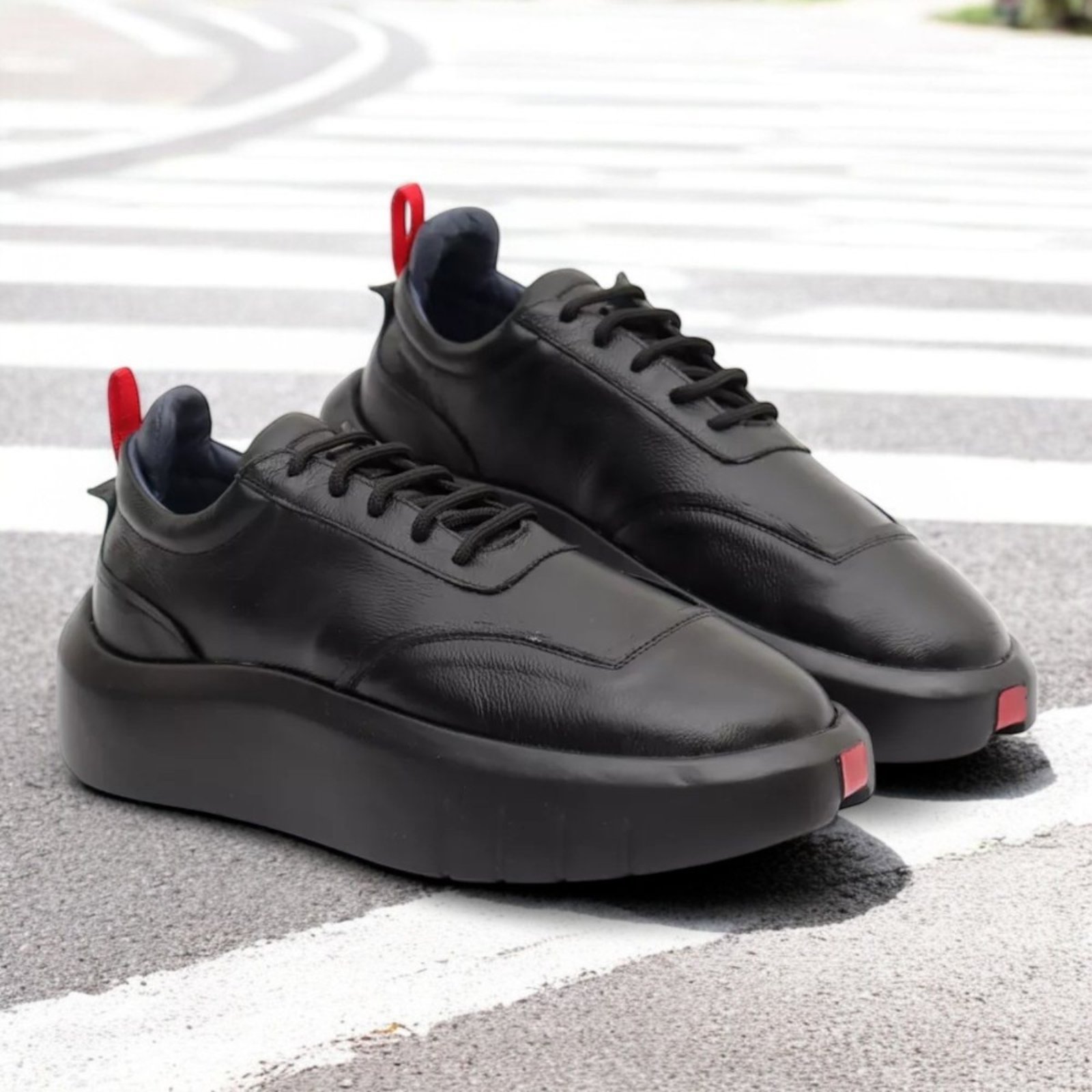 Tênis Sneaker Masculino em Couro Premium Mr Light Solado Alto Confort AllBlack.