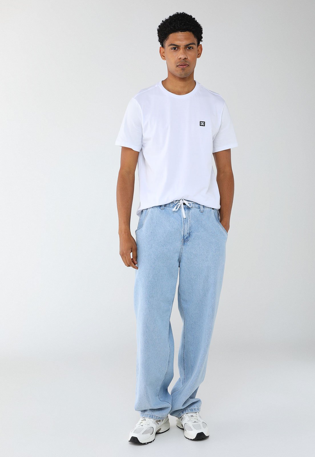Vista 3 Camiseta Masculina DC Shoes Transfer Branca branco DC Shoes branco
