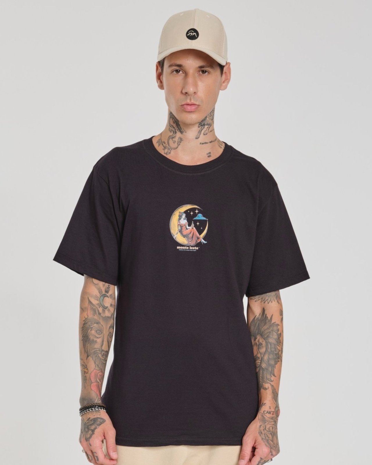Camiseta Regular Estampada - Lua Preto