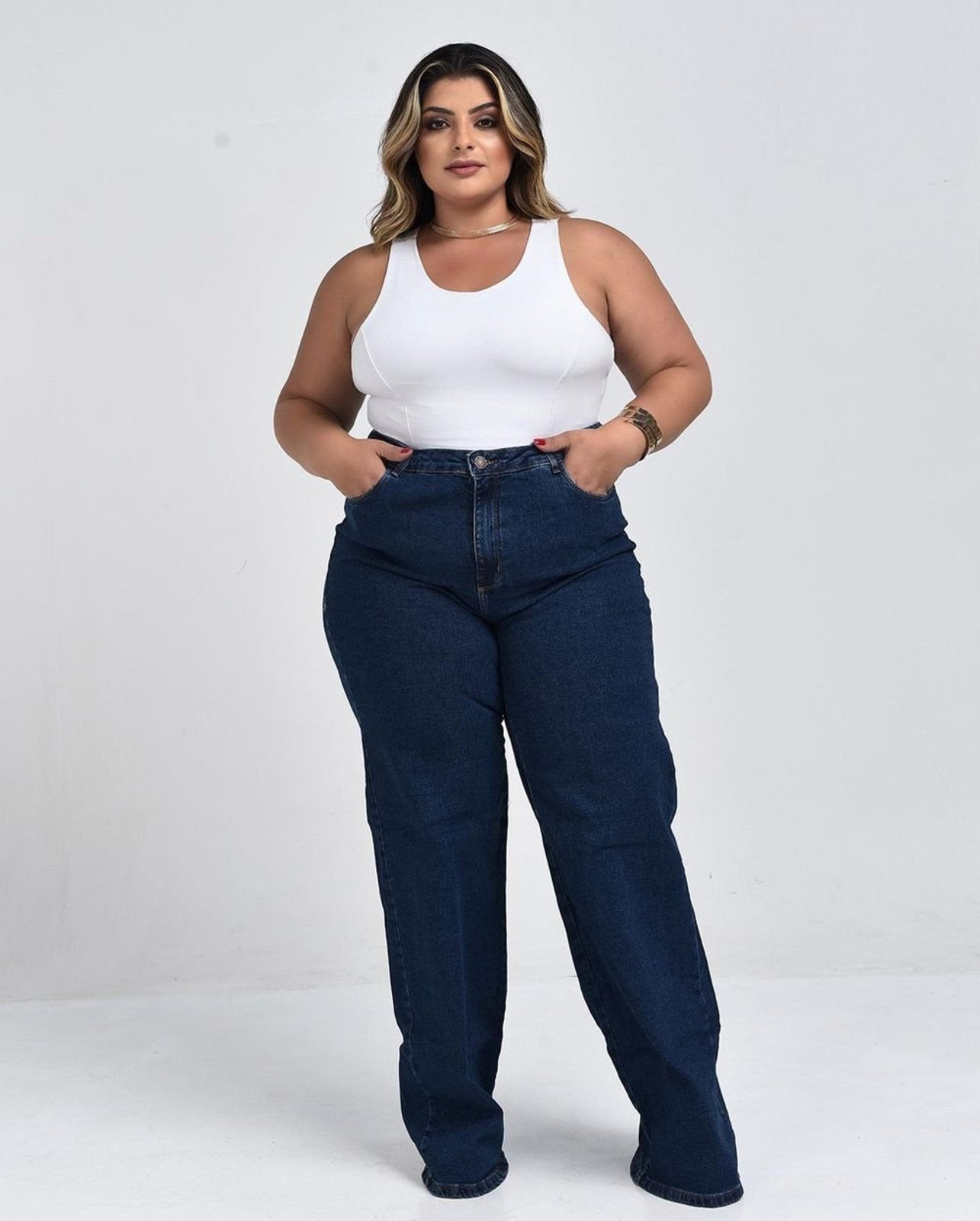 Calça Jeans Wide Leg Plus Size Feminina Cintura Alta Básica 28006 Escura Consciência