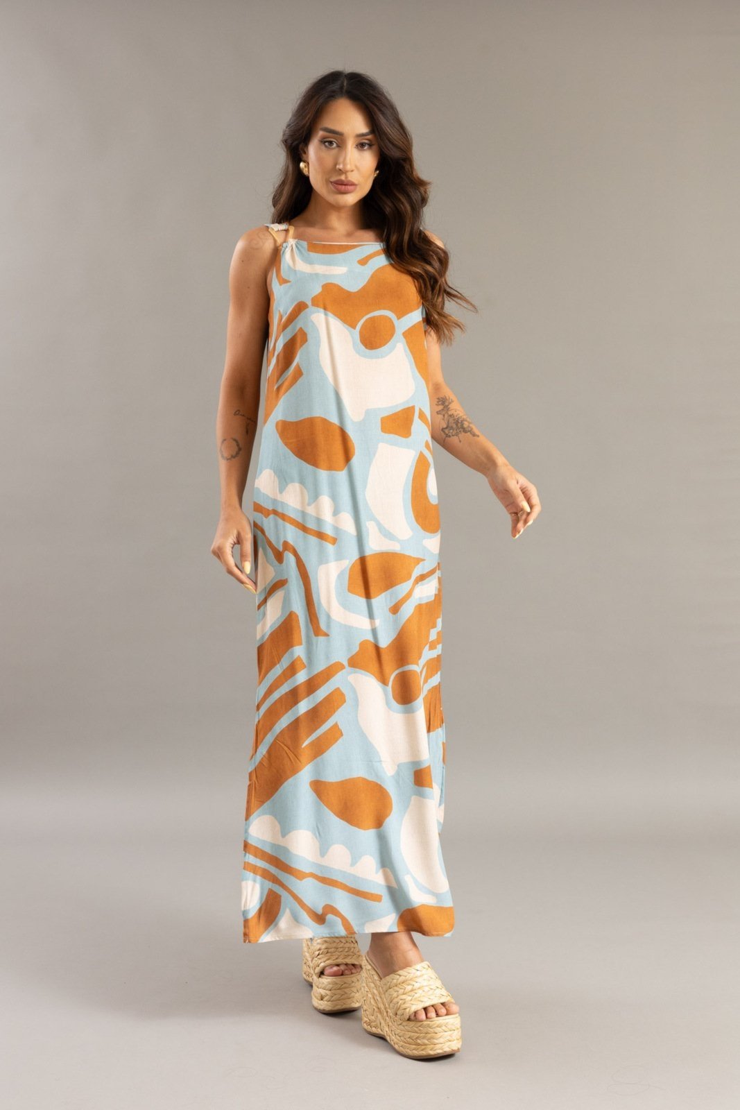 Vestido Longo Feminino Estampado sem Mangas Lemier Collection na Cor Azul