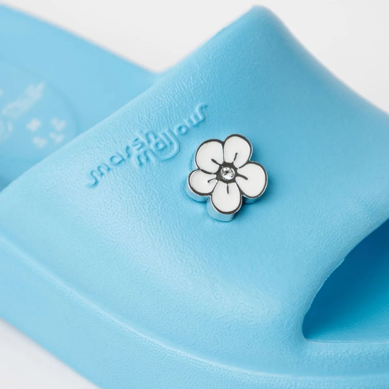 Vista 3 Chinelo Piccadilly Smurfs Marshmallow Nuvem Impacto Conforto azul Piccadilly azul