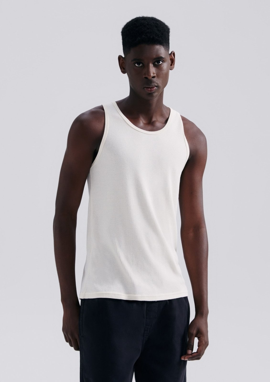 Regata Básica Masculina Slim Em Ribana Canelada Hering