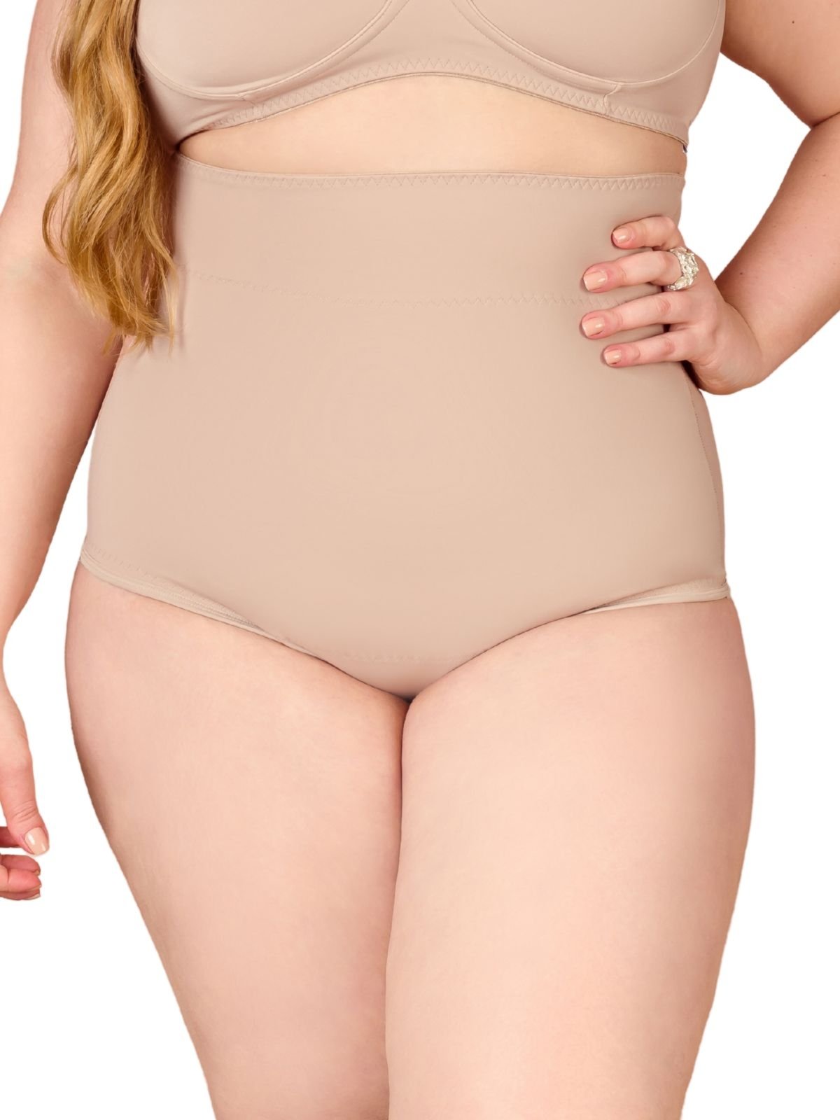 Cinta Alta Modeladora Plus Size Média Compressão Tamanhos Grandes Shanty Lingerie Bege Cinta Alta Modeladora Plus Size Média Compressão Tamanhos Grandes Shanty Lingerie Bege