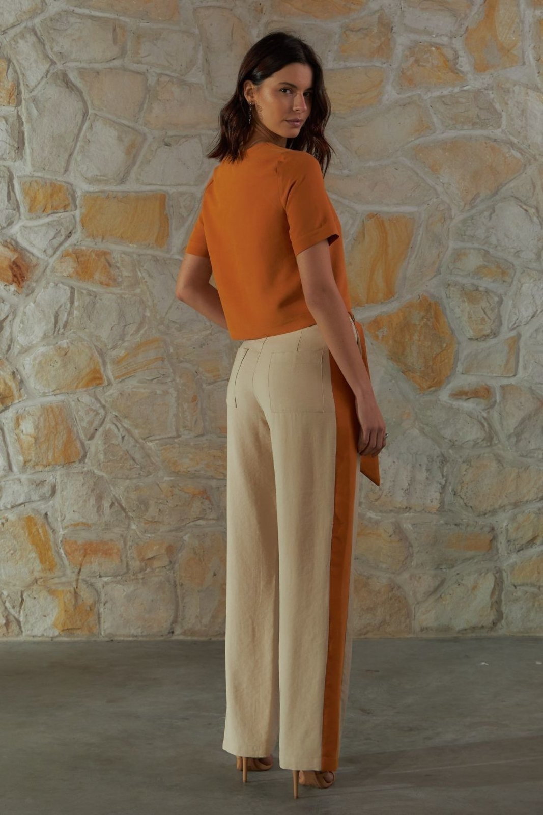 Vista 3 Calça Vanibele Reta Cenoura bege/laranja Vanibele bege/laranja