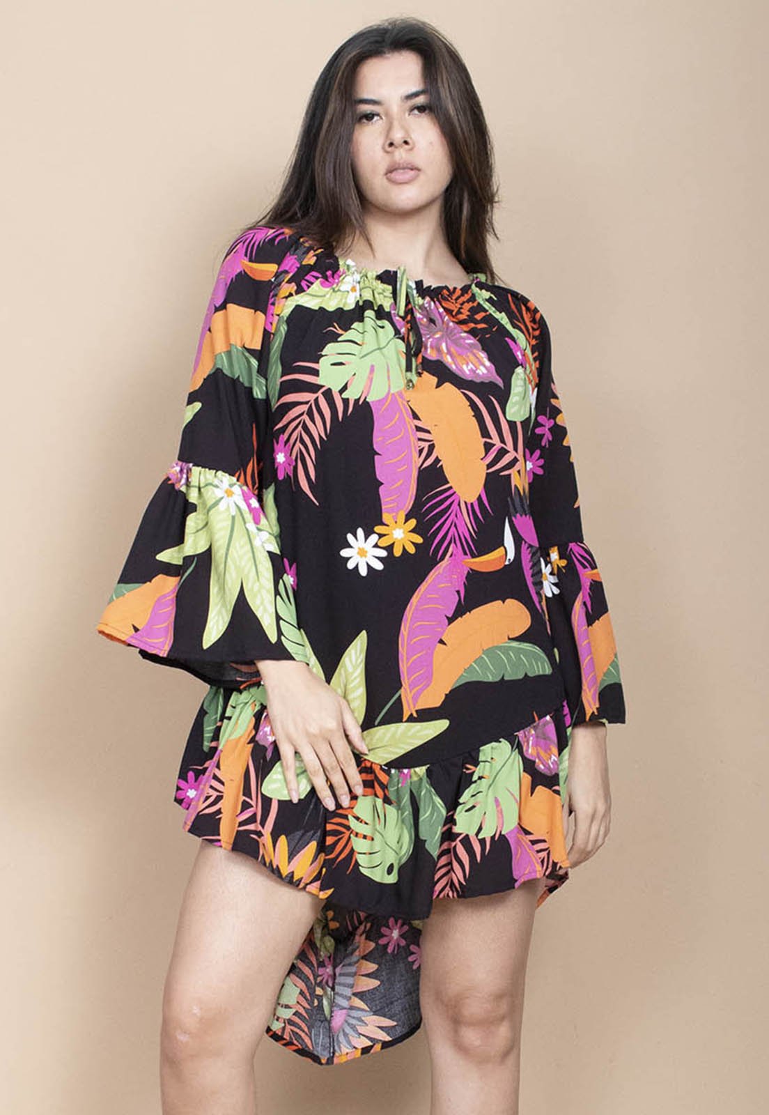 Vestido Curto Cabanafree Viscose Com Babados Estampa Noite Botãnica