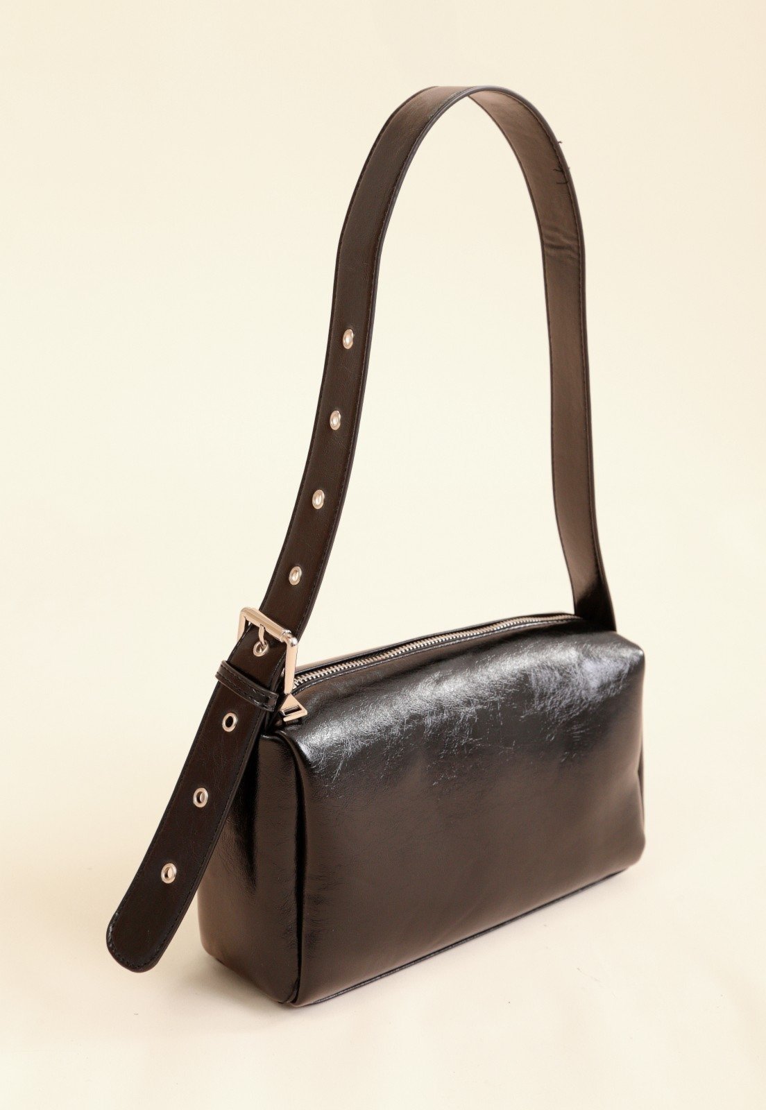Bolsa Bowling Pop Me Média Com Alça E Fivela Preto