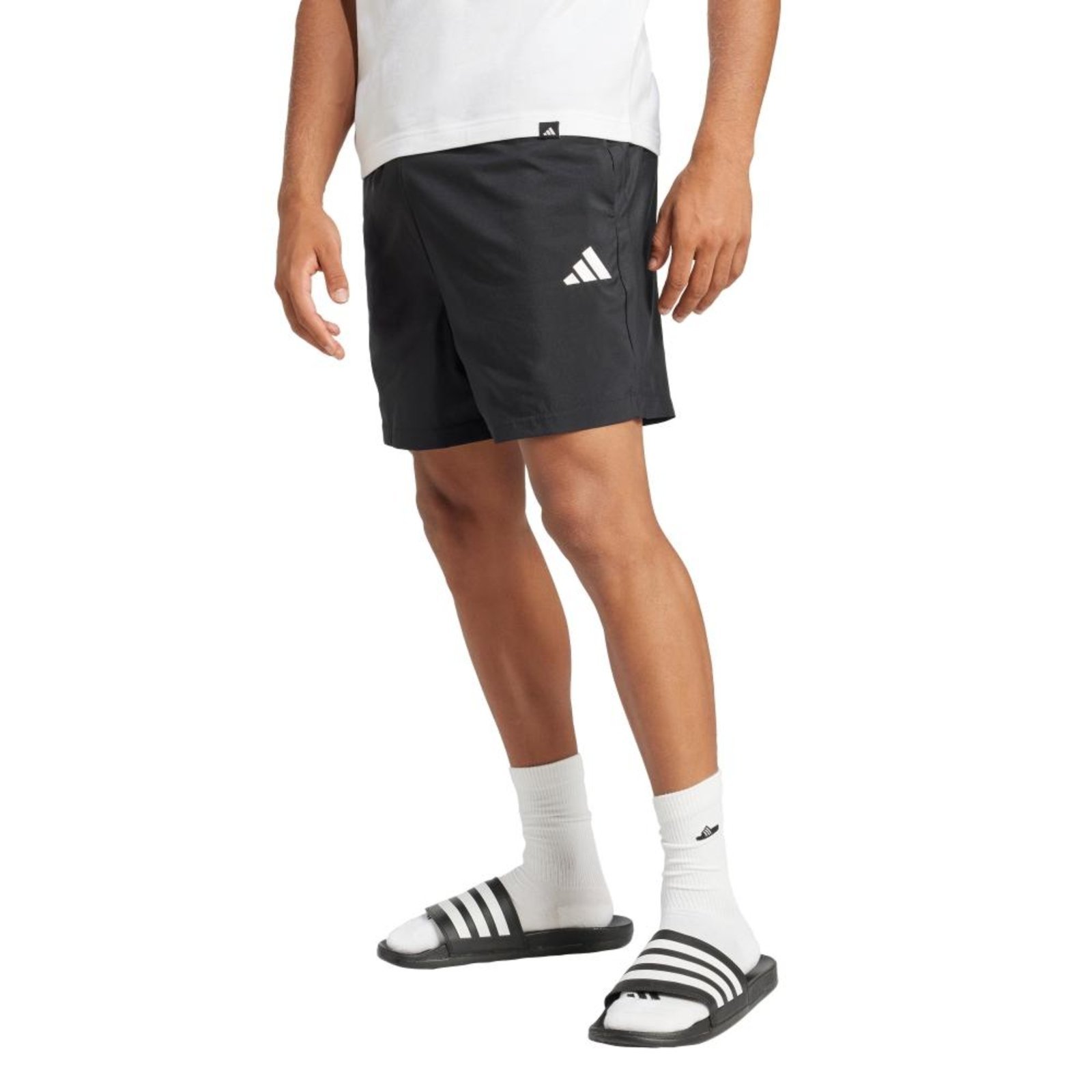 Shorts Chelsea Essentials Logo Pequeno adidas Sportswear Preto