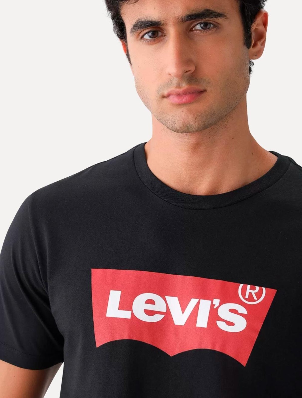 Vista 3 Camiseta Levis Masculina Logo Batwing Preta incolor Levis incolor
