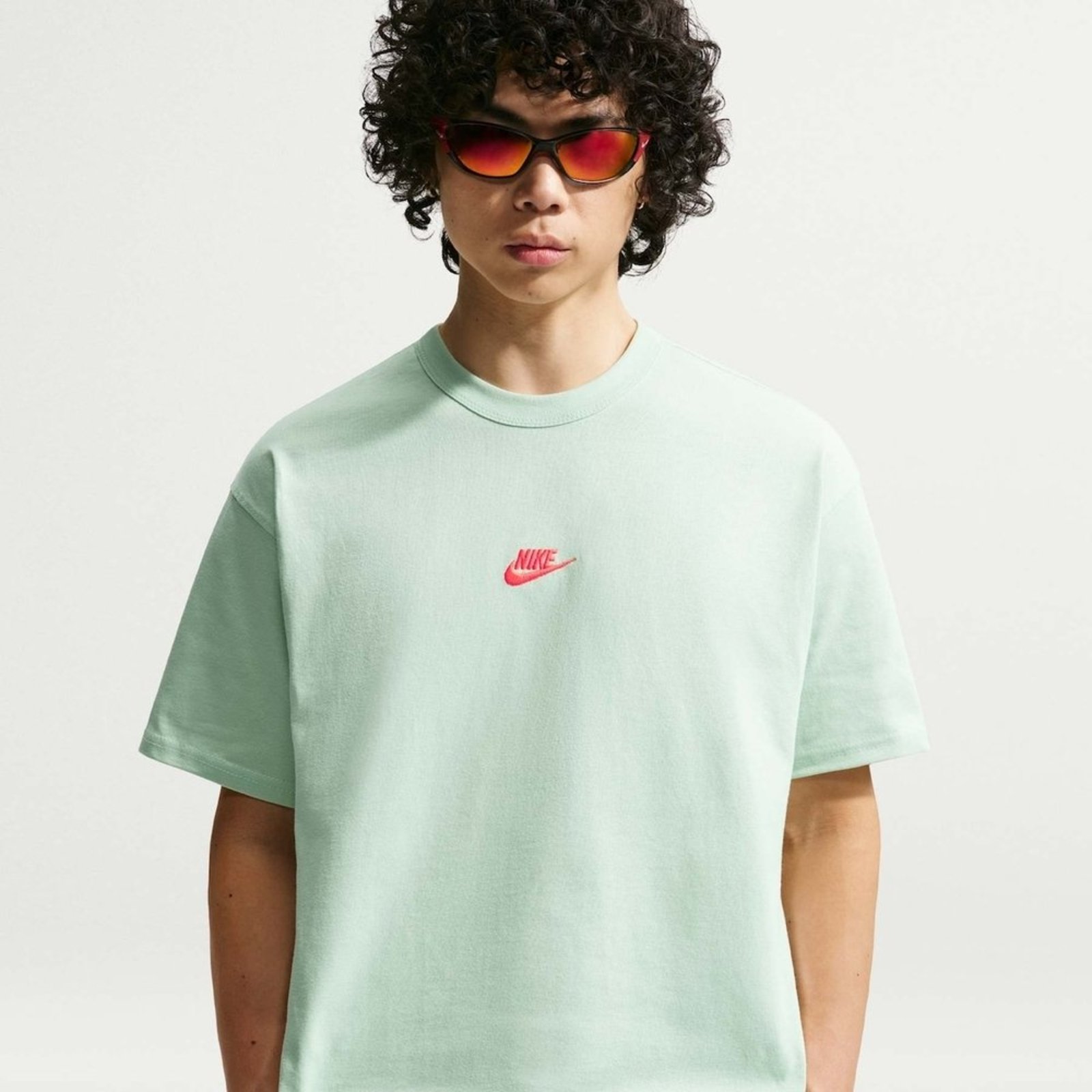 Camiseta Nike Sportswear Premium Essentials Masculina