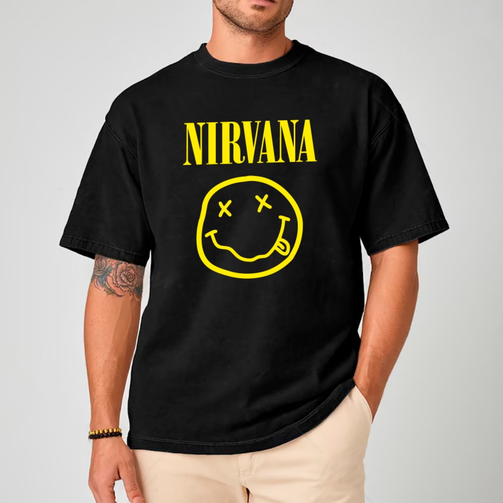 Camiseta Ousy Oversized Nirvana Smile Classic Grunge Rock Unissex Preto