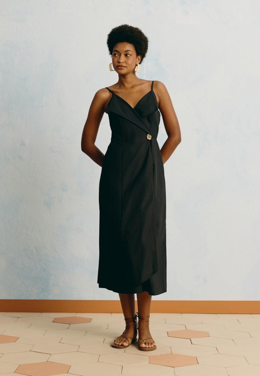 Vestido Midi Liso Botão Orgânico Preto