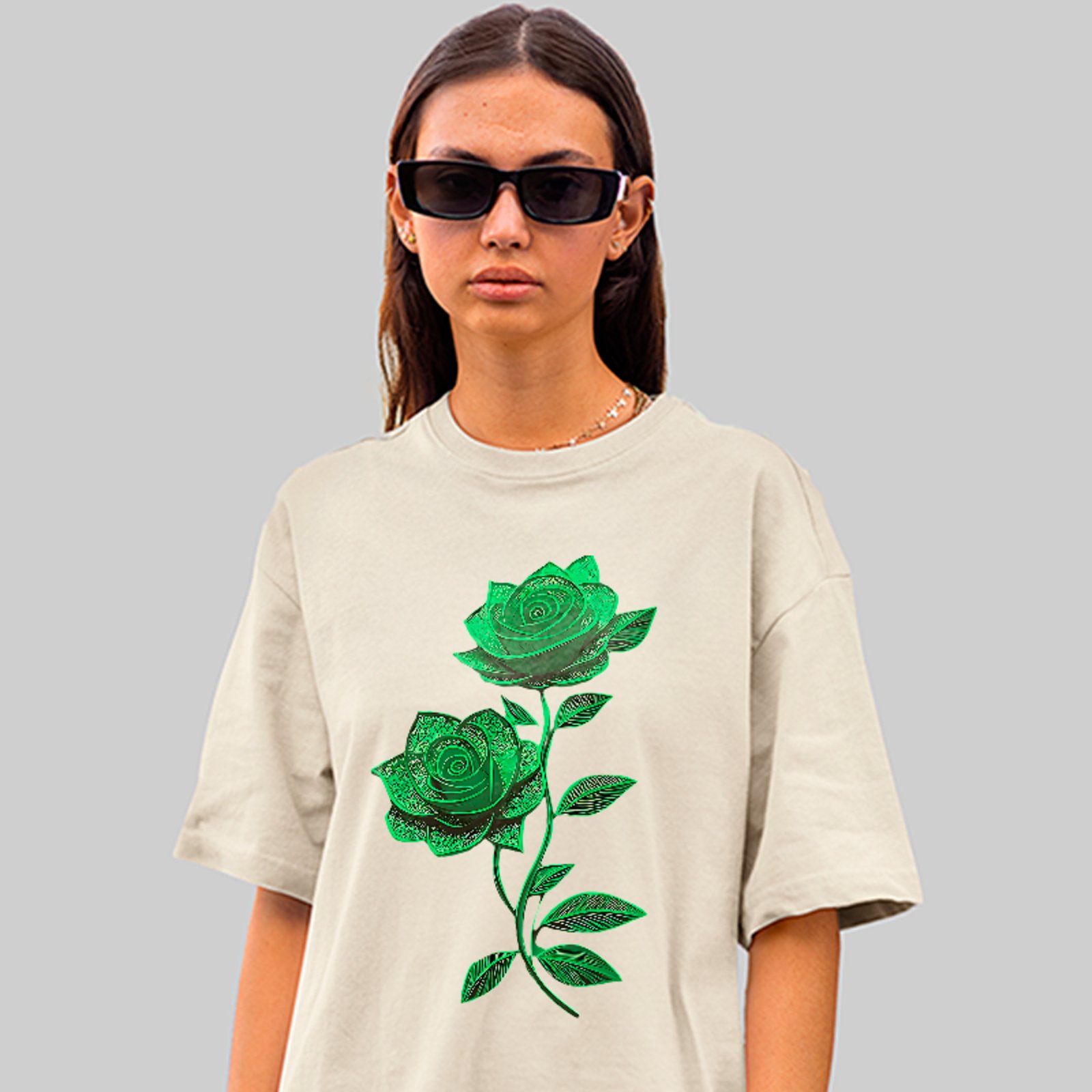 Camiseta Oversized Floral Verde Delicada Chic Unissex Off White