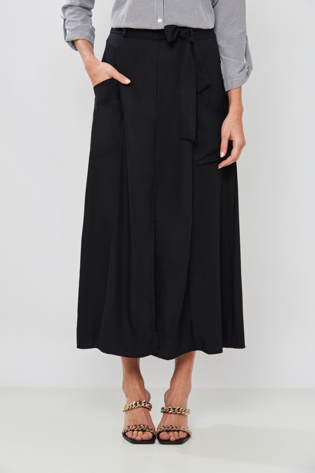 Saia Midi Crorela Preto