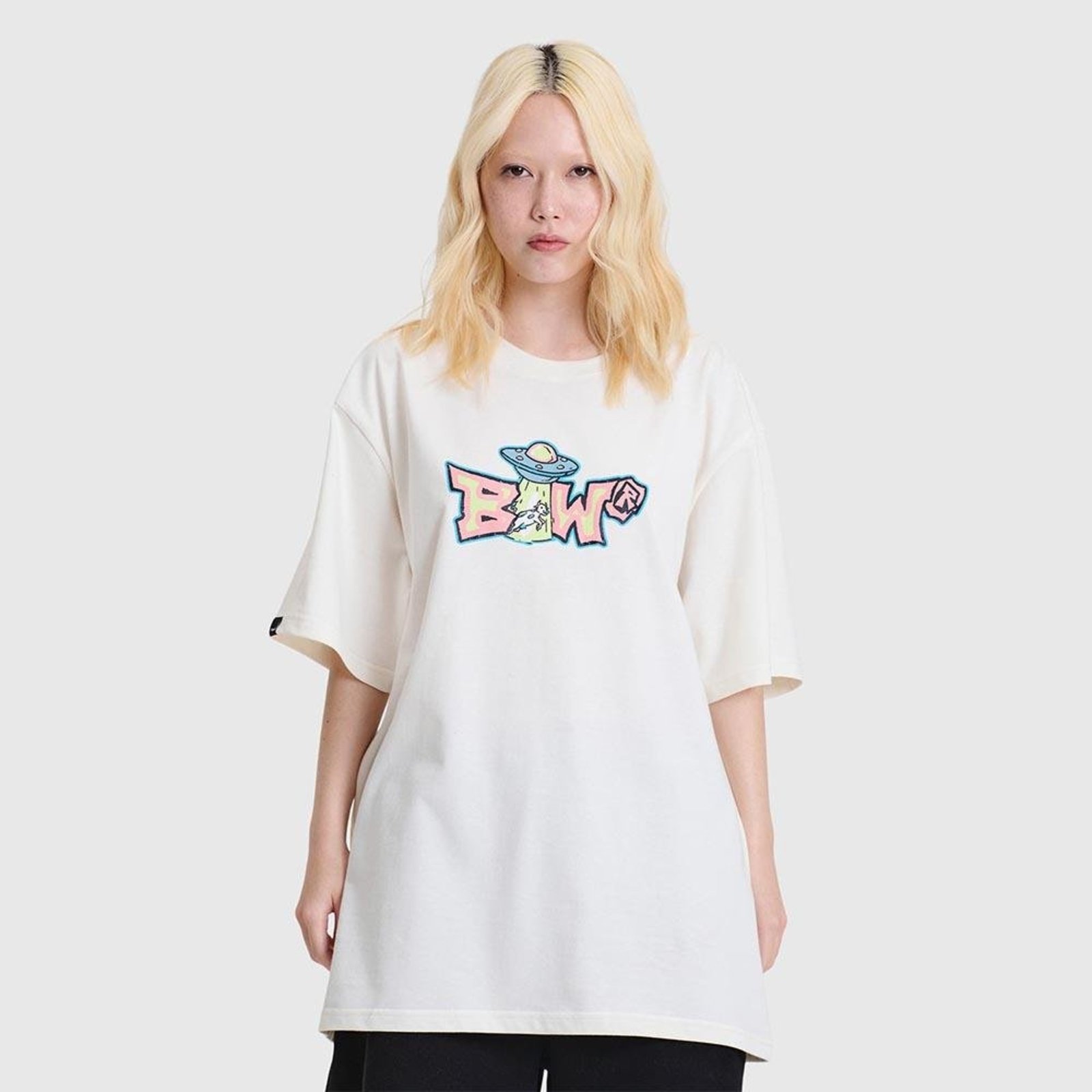 Camiseta Regular Baw Abduction Off-white