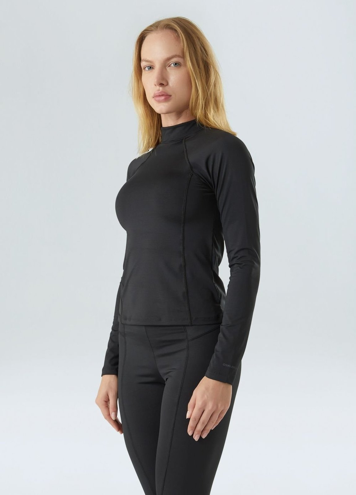 Vista 3 Blusa recycled balance Osklen preto Osklen preto