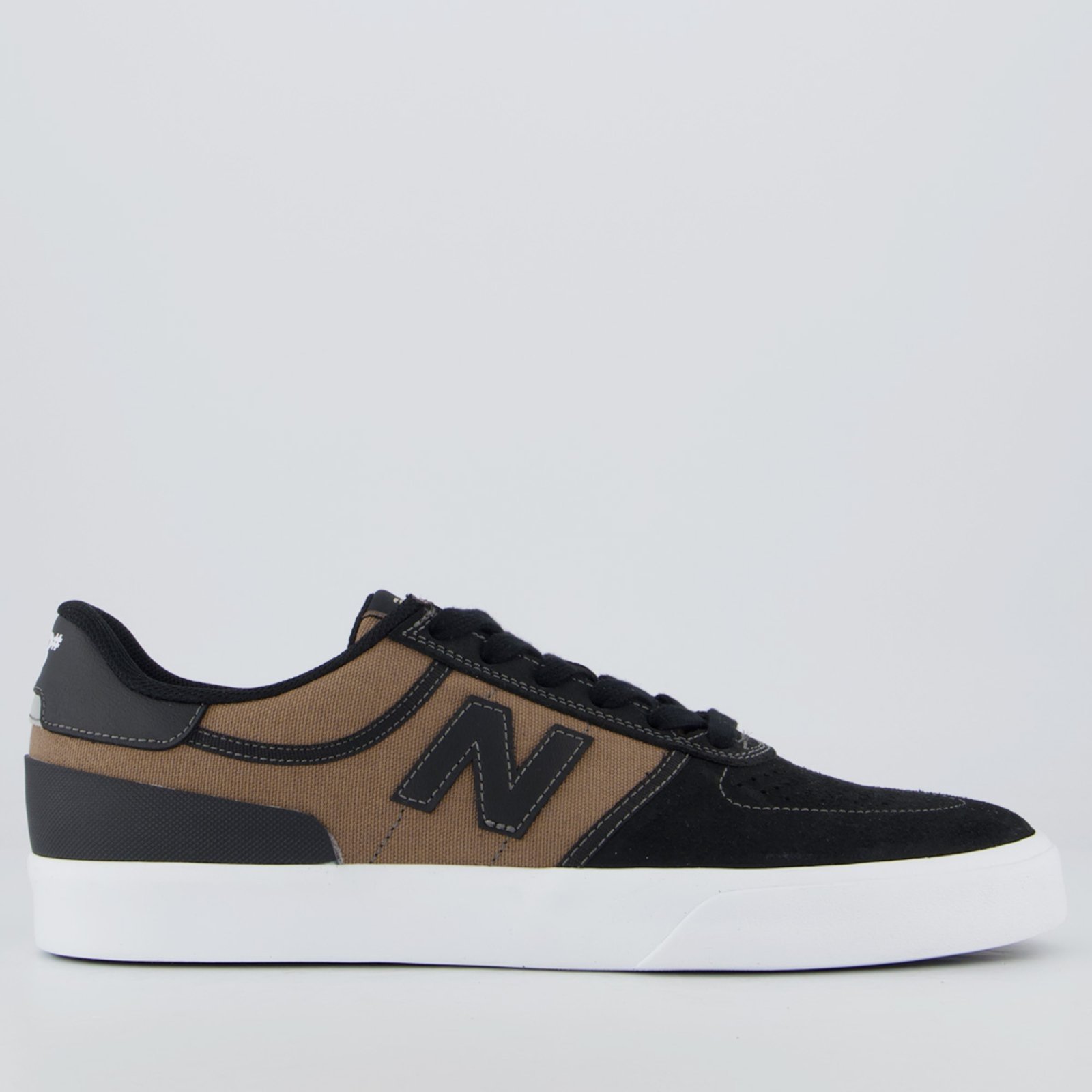 Vista 2 Tênis New Balance NM272 e Marrom preto New Balance preto