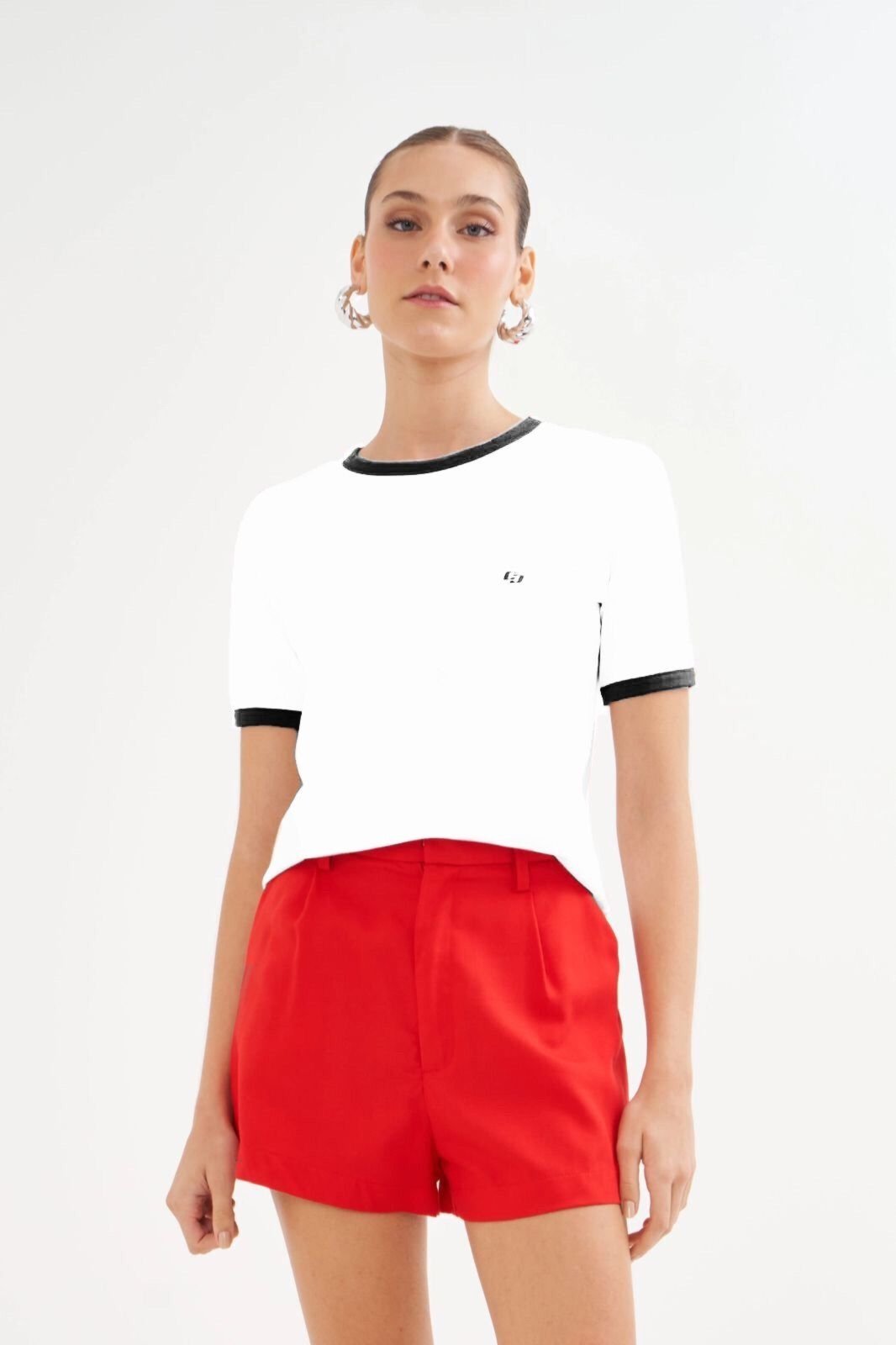Camiseta Feminina Manga Curta Comfort Colcci Off White