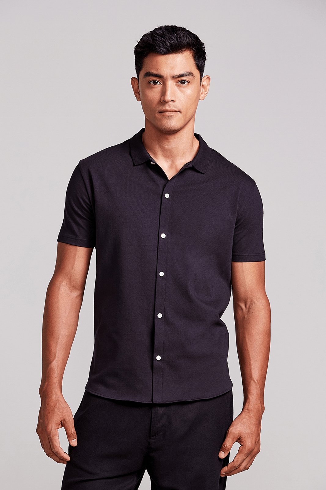 HIGHSTIL Camisa Manga Curta Lisa Malha Slim Fit - Preto
