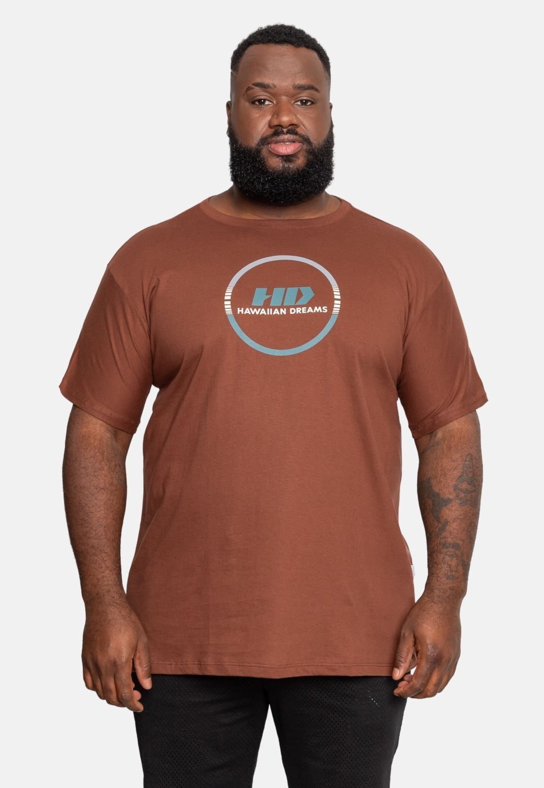 Camiseta HD Estampada Plus Size Marrom