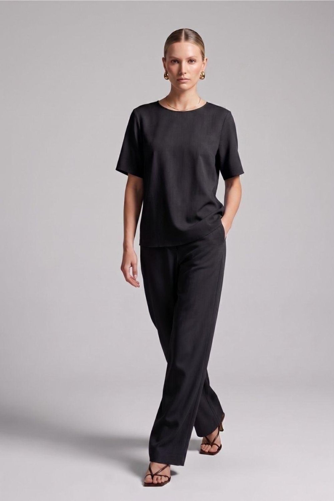 Blusa Manga Curta Ritmi Studio Preto