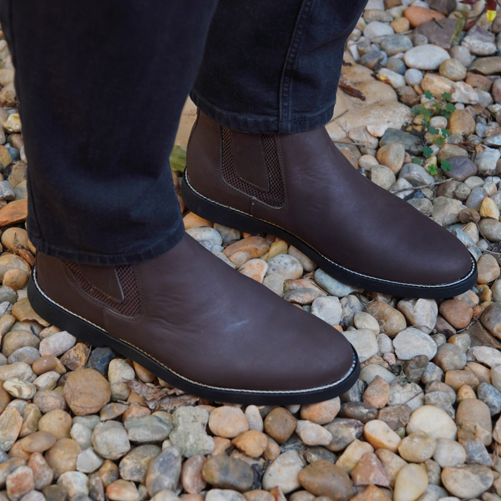 Botina Chelsea Masculina Couro Legítimo Horse Solado Costurado Estilo Calce Fácil