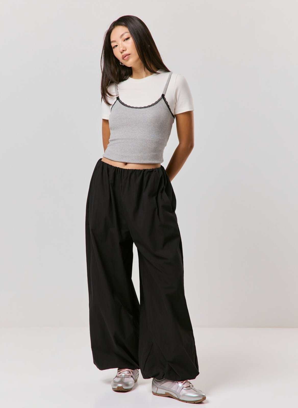 Calça Barrel Com Elástico Na Cintura