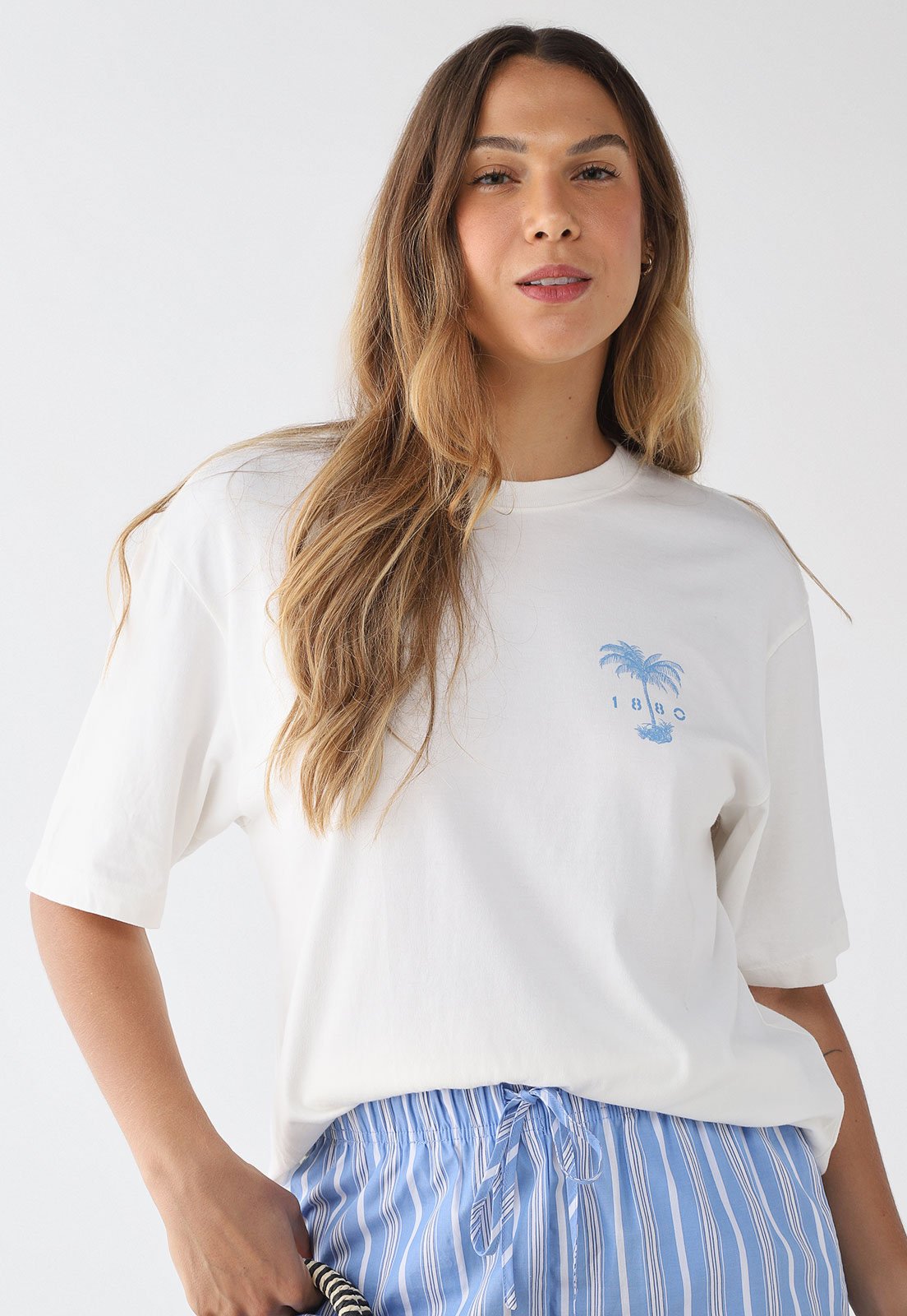 Camiseta Feminina Hering Estampa Palmeira Branca