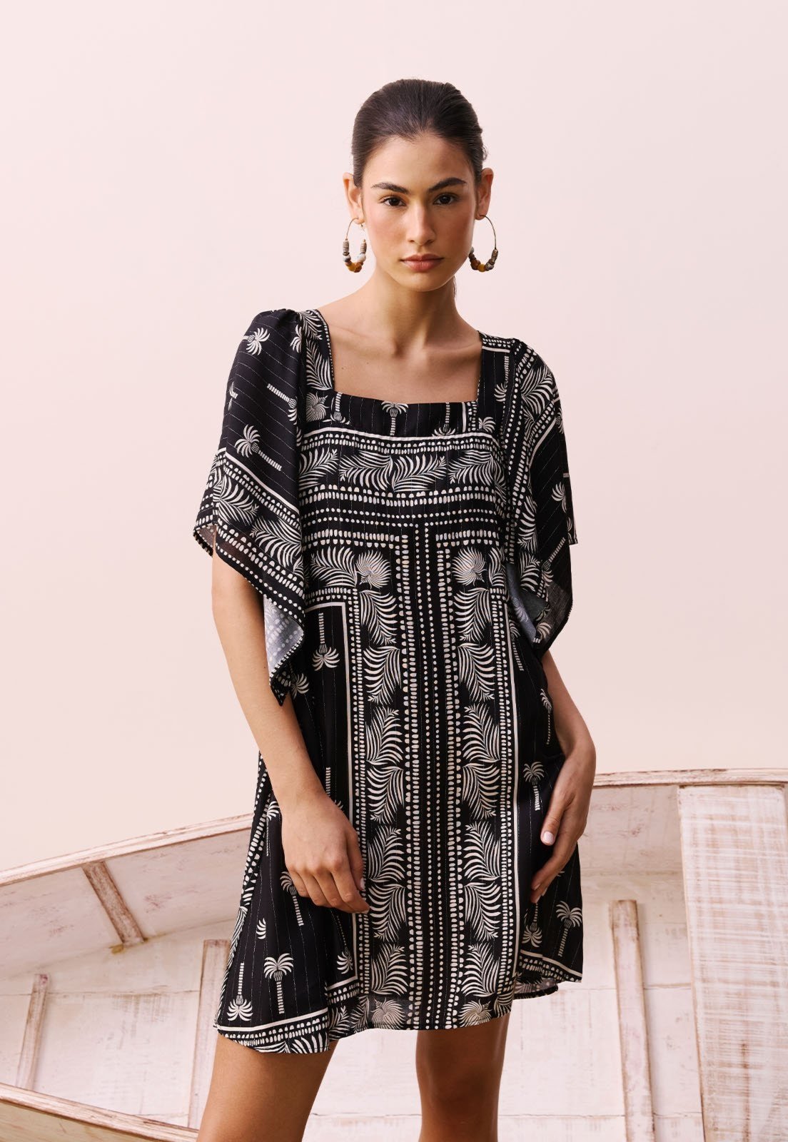 Vestido Curto CaCay Estampado Tauari