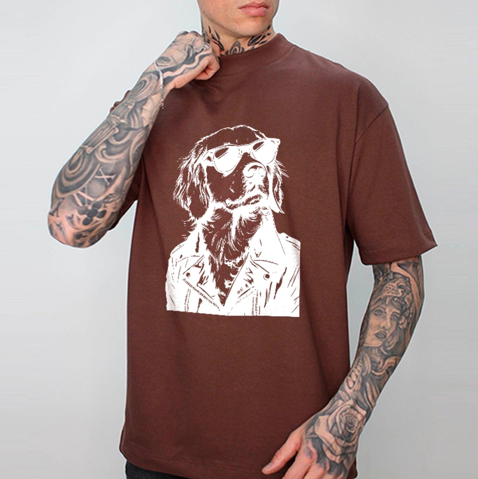 Camiseta Oversized Cachorro Estiloso Óculos Streetwear Dog Marrom