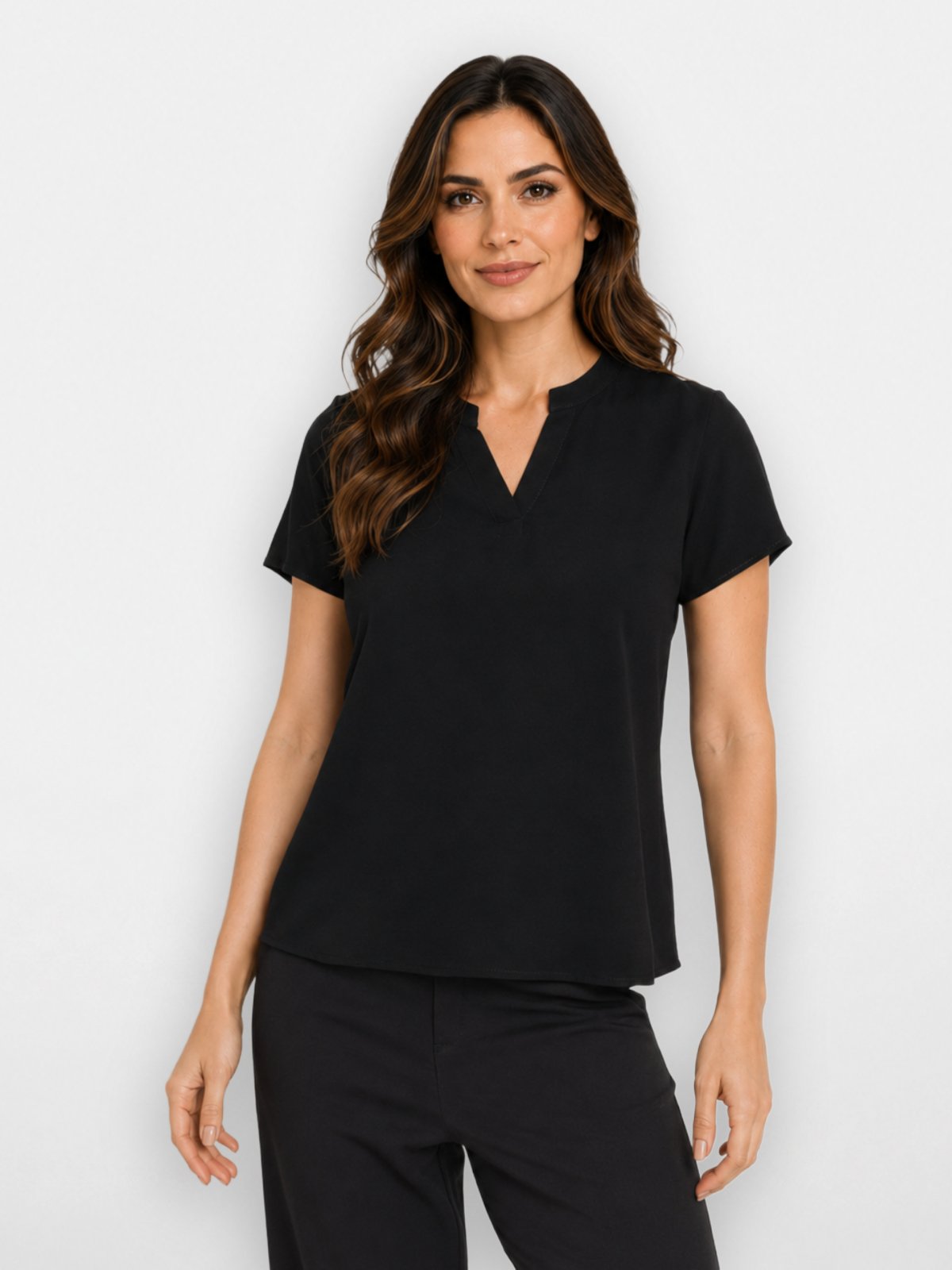 Blusa Feminina Pompier em Viscose com Decote V e Manga Curta Preto