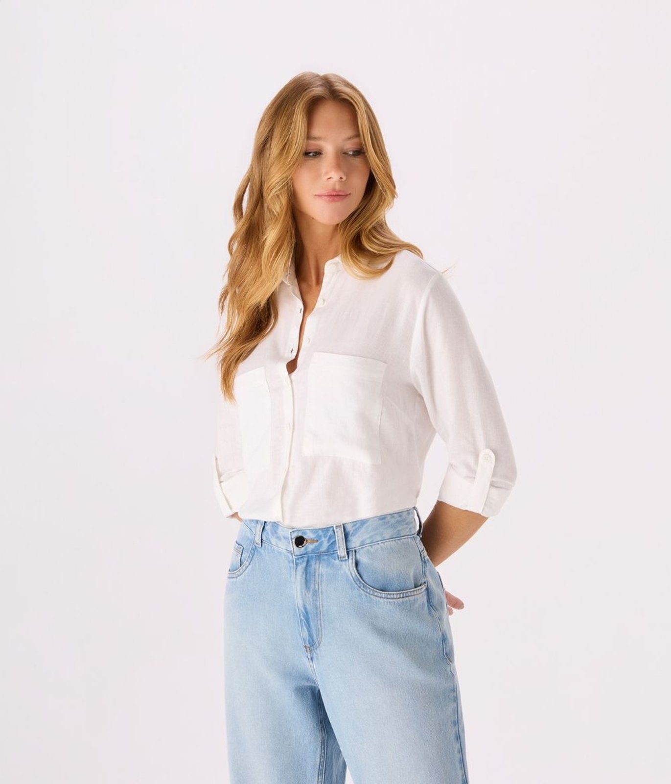 Camisa Com Dois Bolsos Frontais Feminina Branca