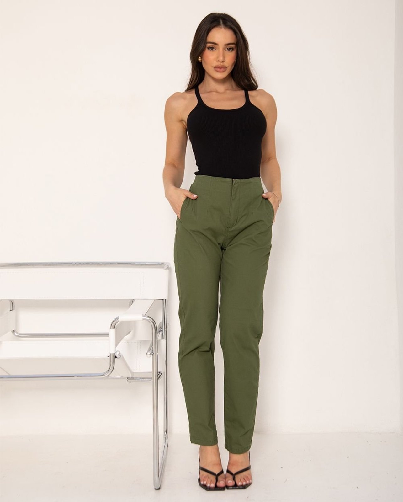 Calça Reta Feminina Alfaiataria 24853 Verde Militar Consciência