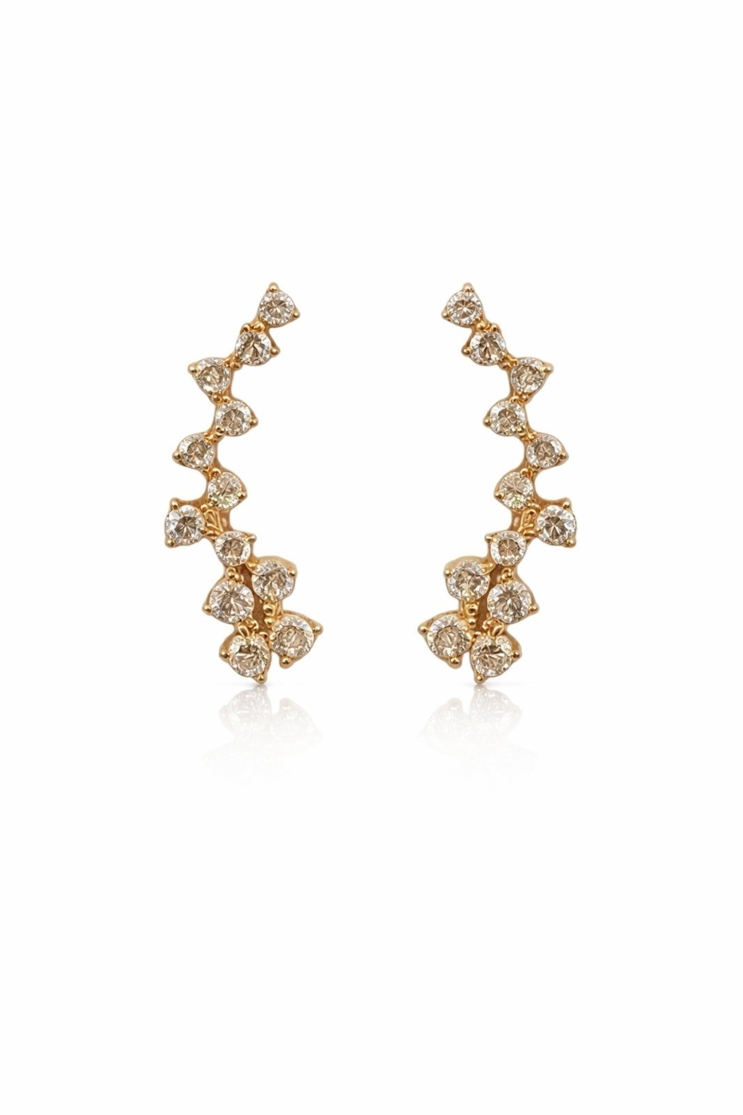 Vista 2 Brinco Ear Cuff de Zirconias Banhado a Ouro 18k Alexandra Michelassi Semijoias dourado