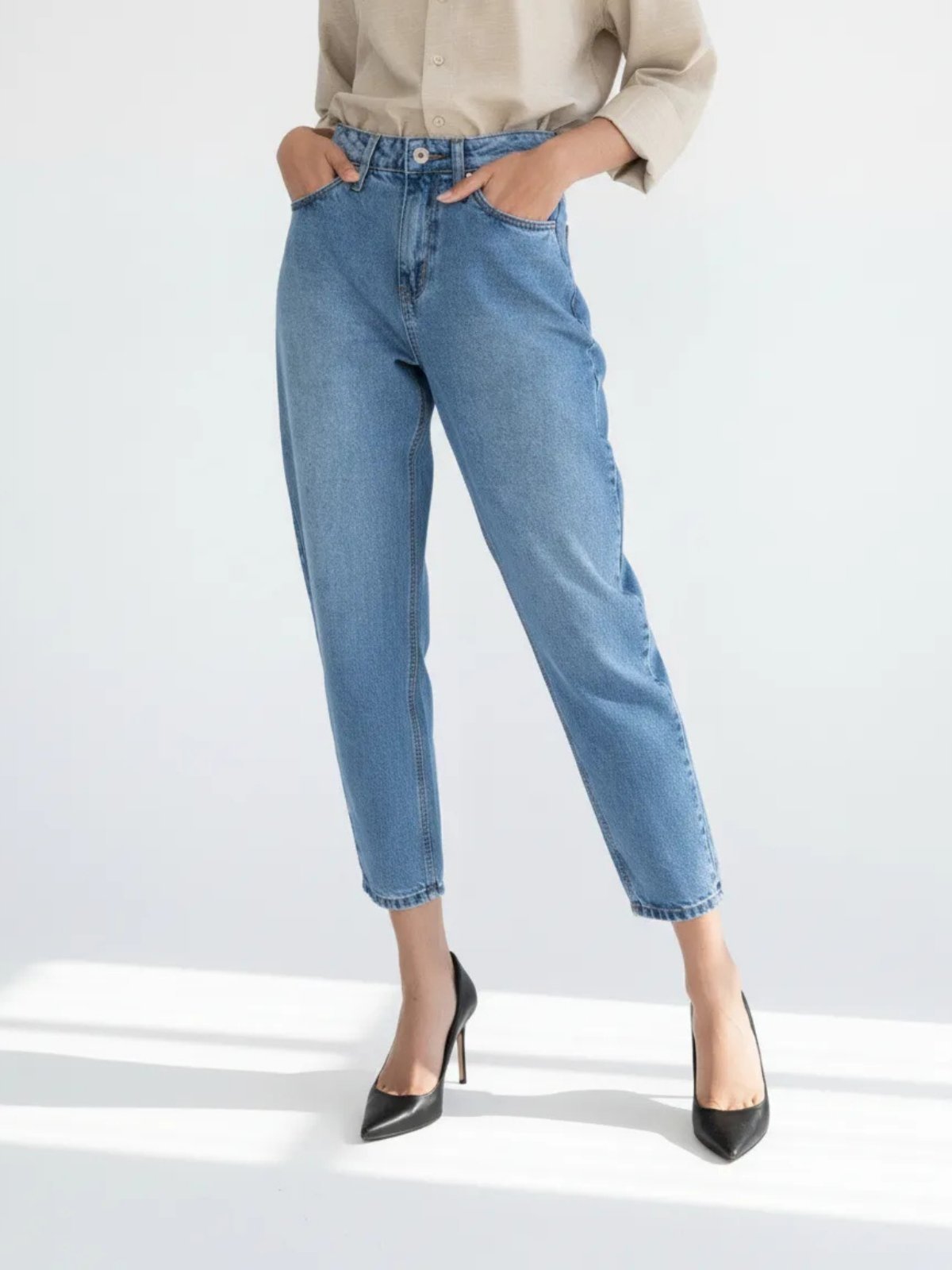 Calça Balloon Jeans Feminina Larga Cintura Alta Solta Confortável e Moderna Cor Clara 15th Street