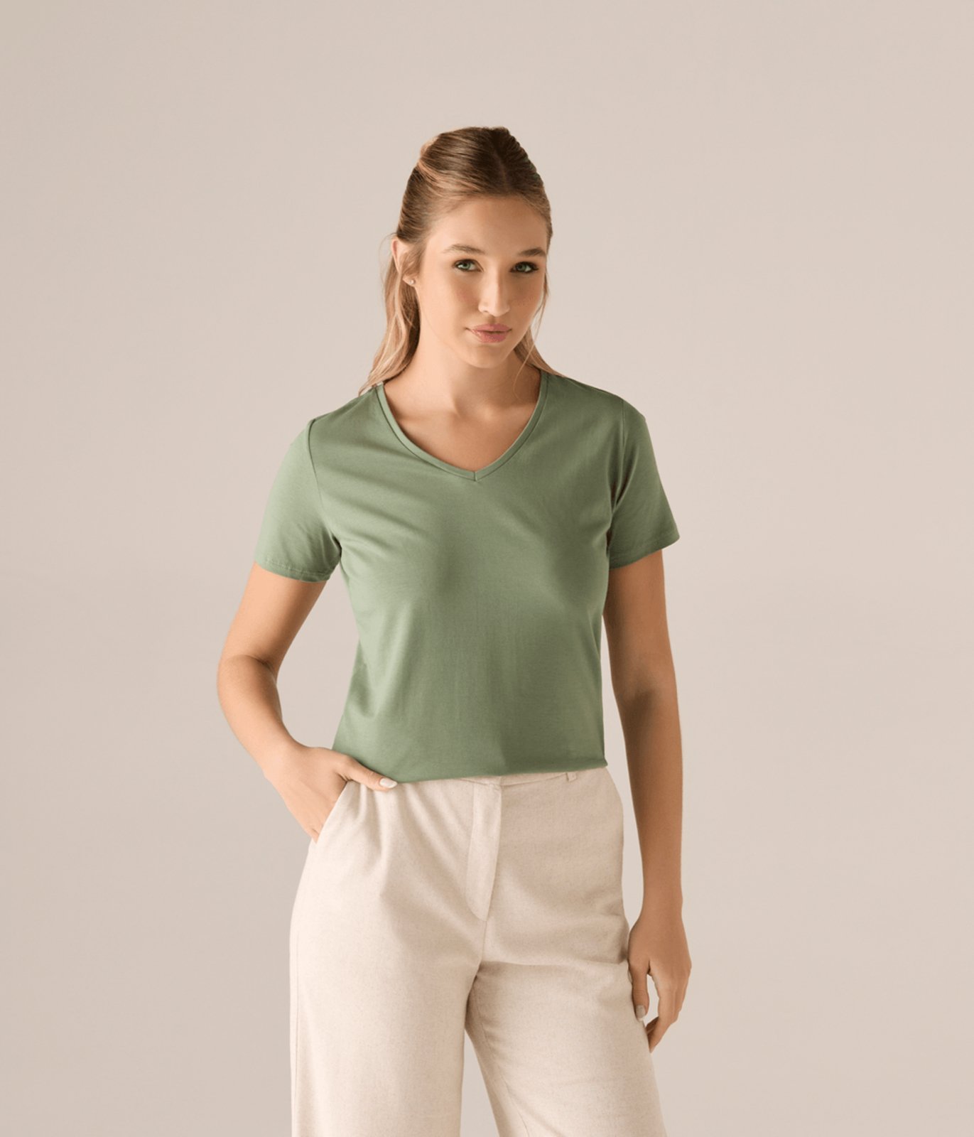 Blusa Makenji Pima Decote V Feminina Verde