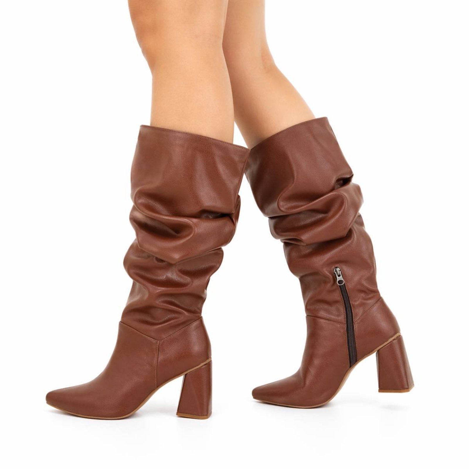 Bota Feminina Hannah Footwear Cano Enrugado Slouchy Salto Grosso 23021 Cacau
