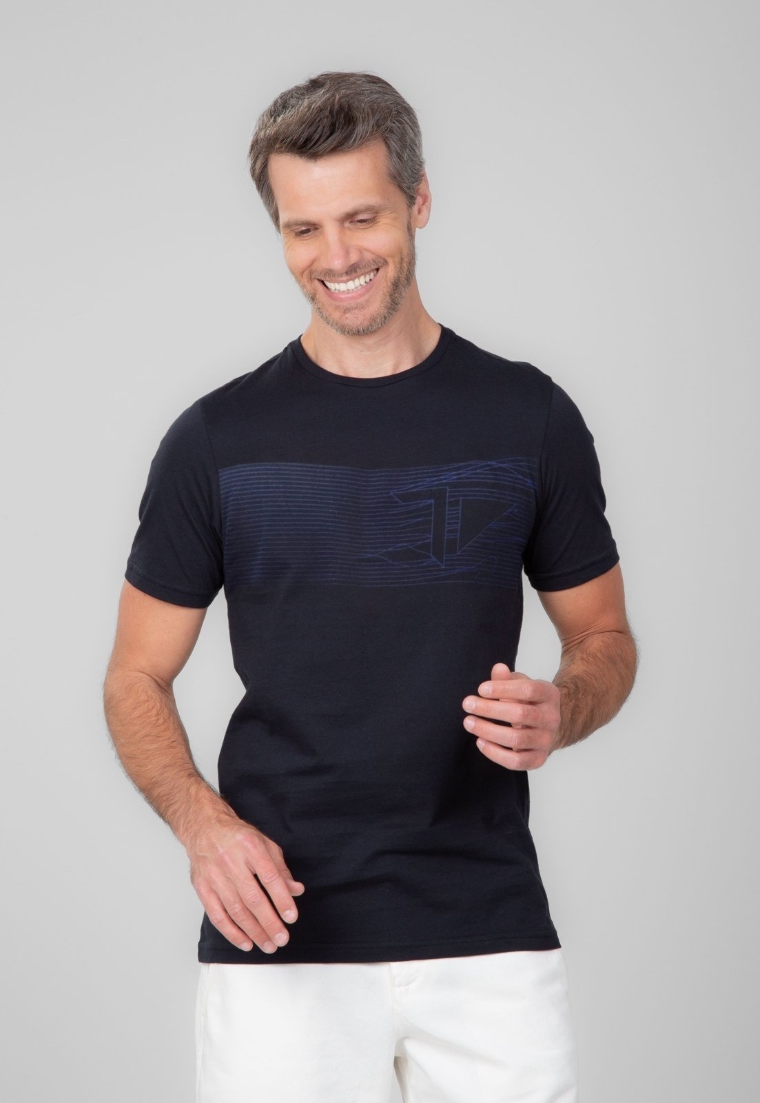 Camiseta Traymon Slim Com Estampa Preto