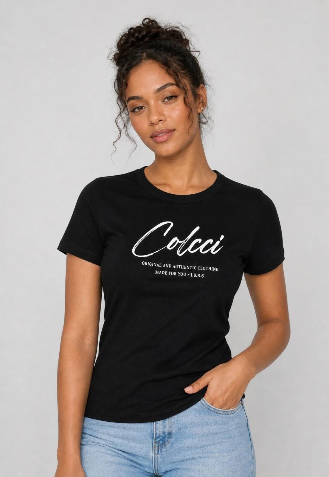 Camiseta Feminina Colcci Estampa Frontal Preta