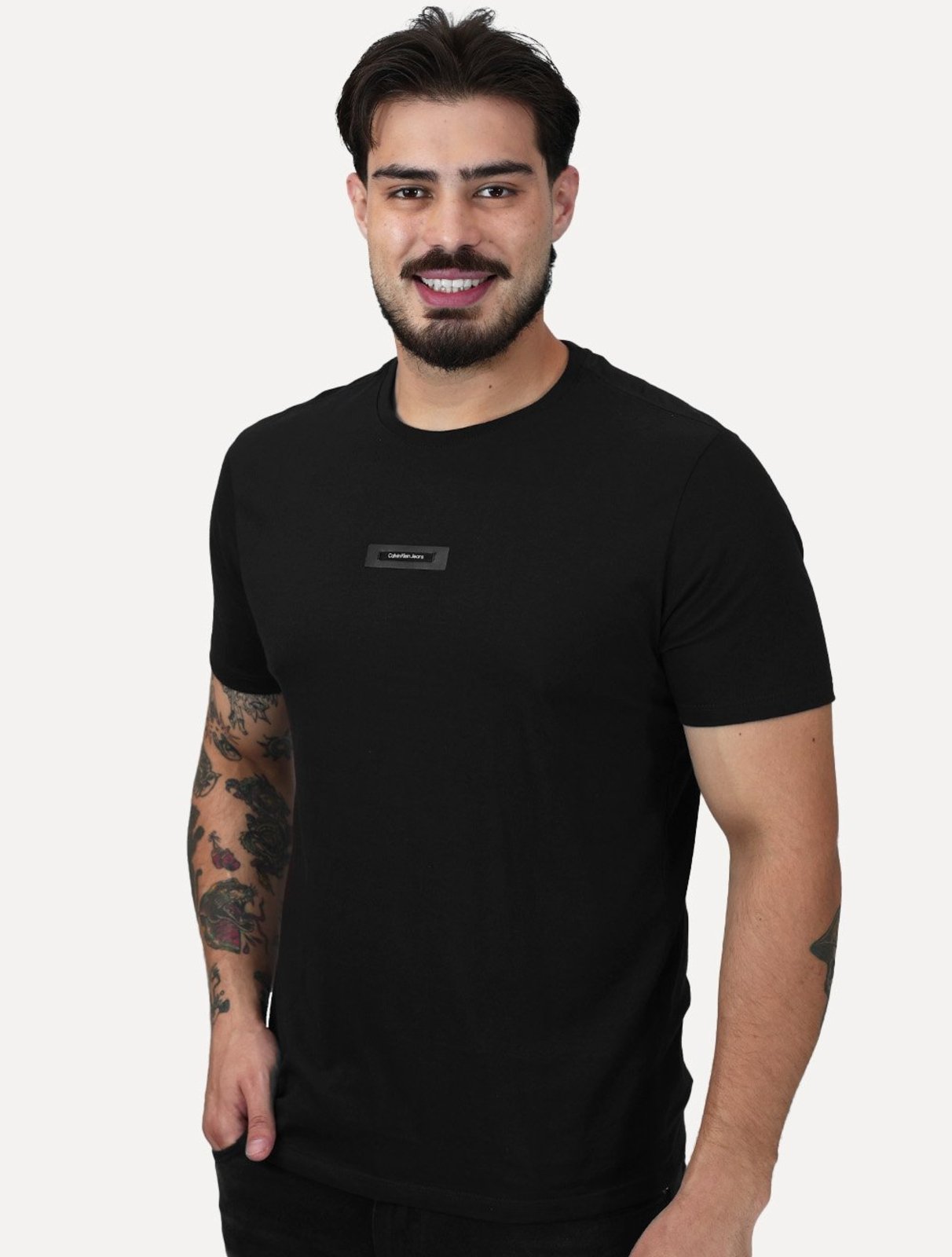 Camiseta Calvin Klein Jeans Masculina Logo Center Preta