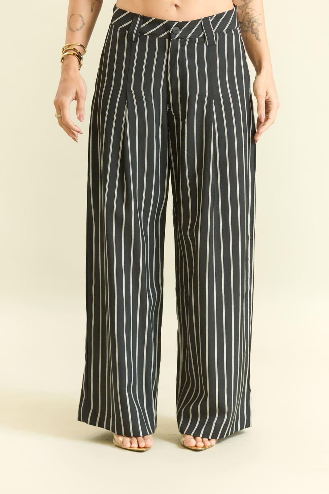 Calça Alfaiataria Pantalona Risca de Giz Lemier Collection Preto