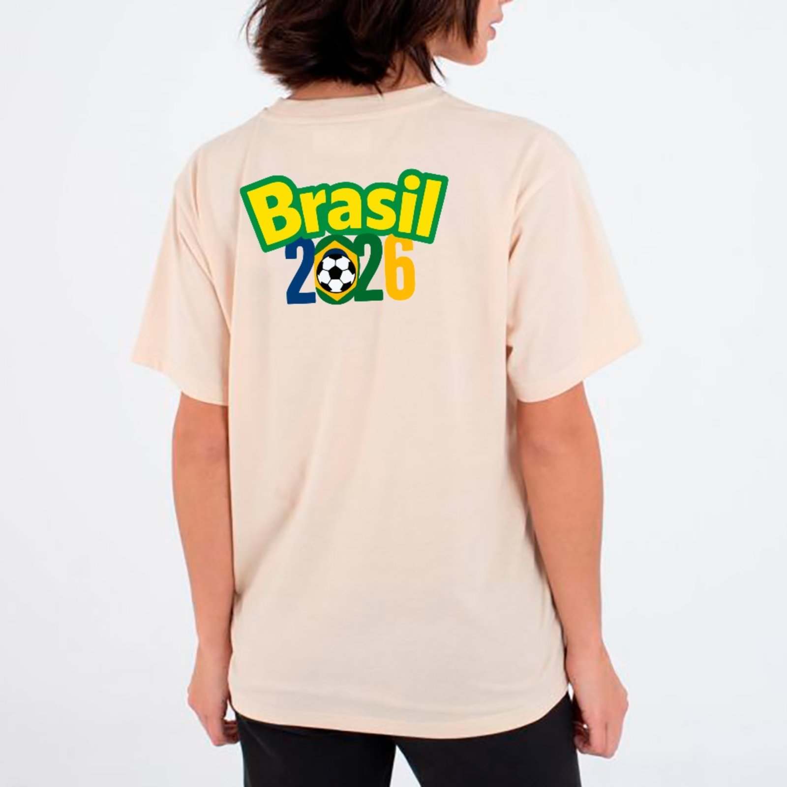 Vista 3 Camiseta Ousy Oversized Reage Mulher Seleção Brasil 2026 Futebol Moda Streetwear Feminina Off White off-white white ousy off-white white