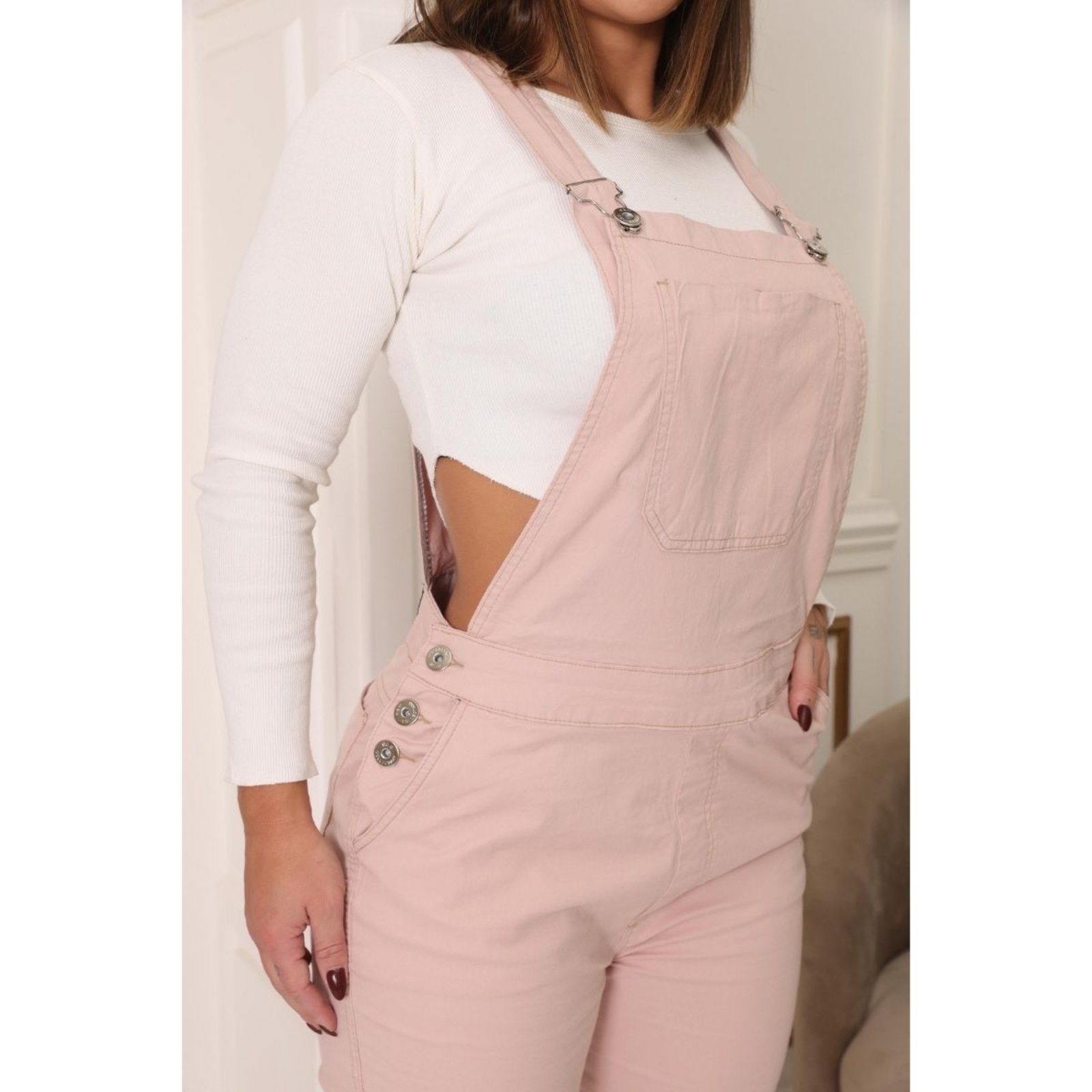 Macacão Jardineira Curto Melina Jeans Loka Rosa Claro