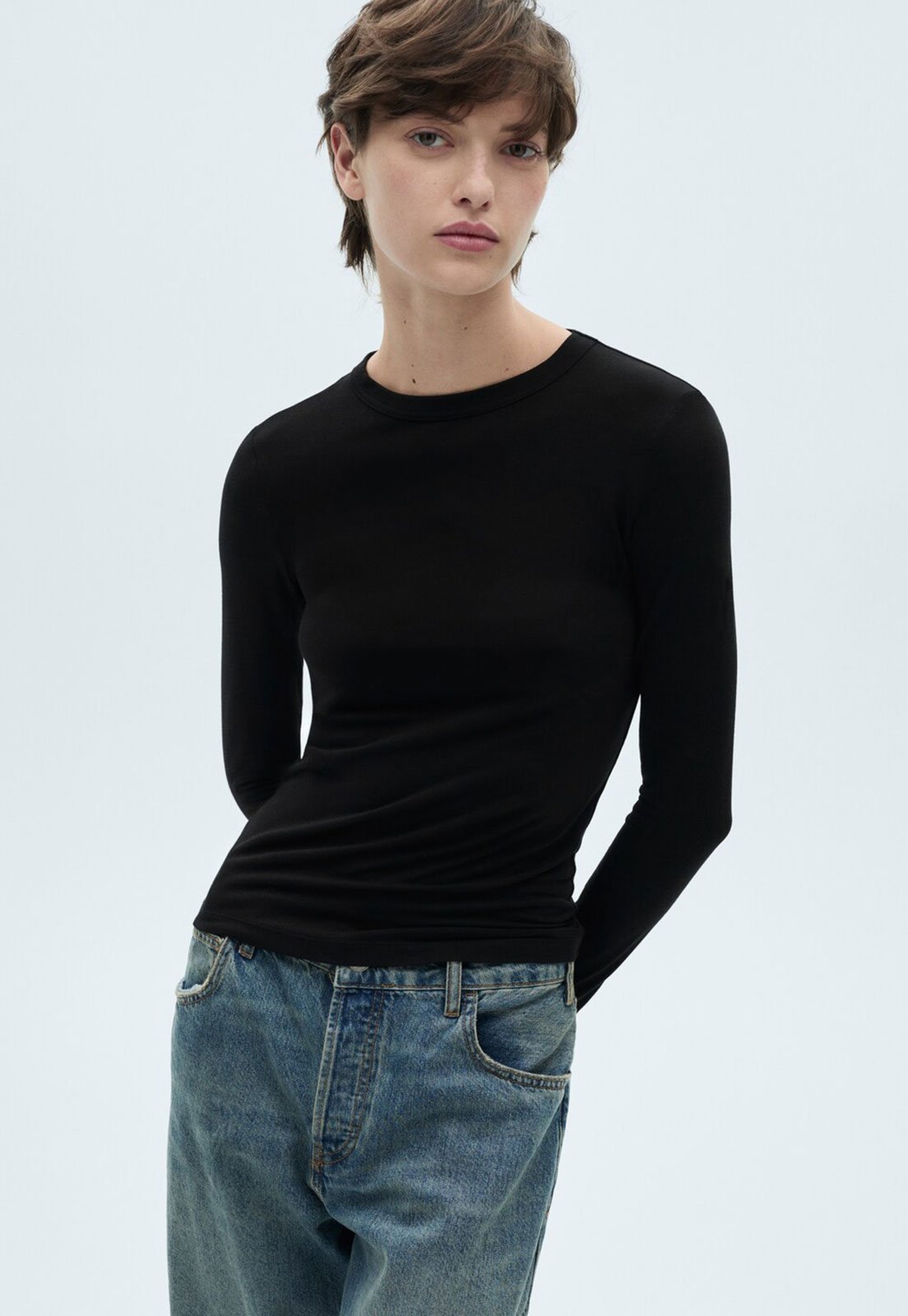 Camiseta Mango Ajustada Second Preta