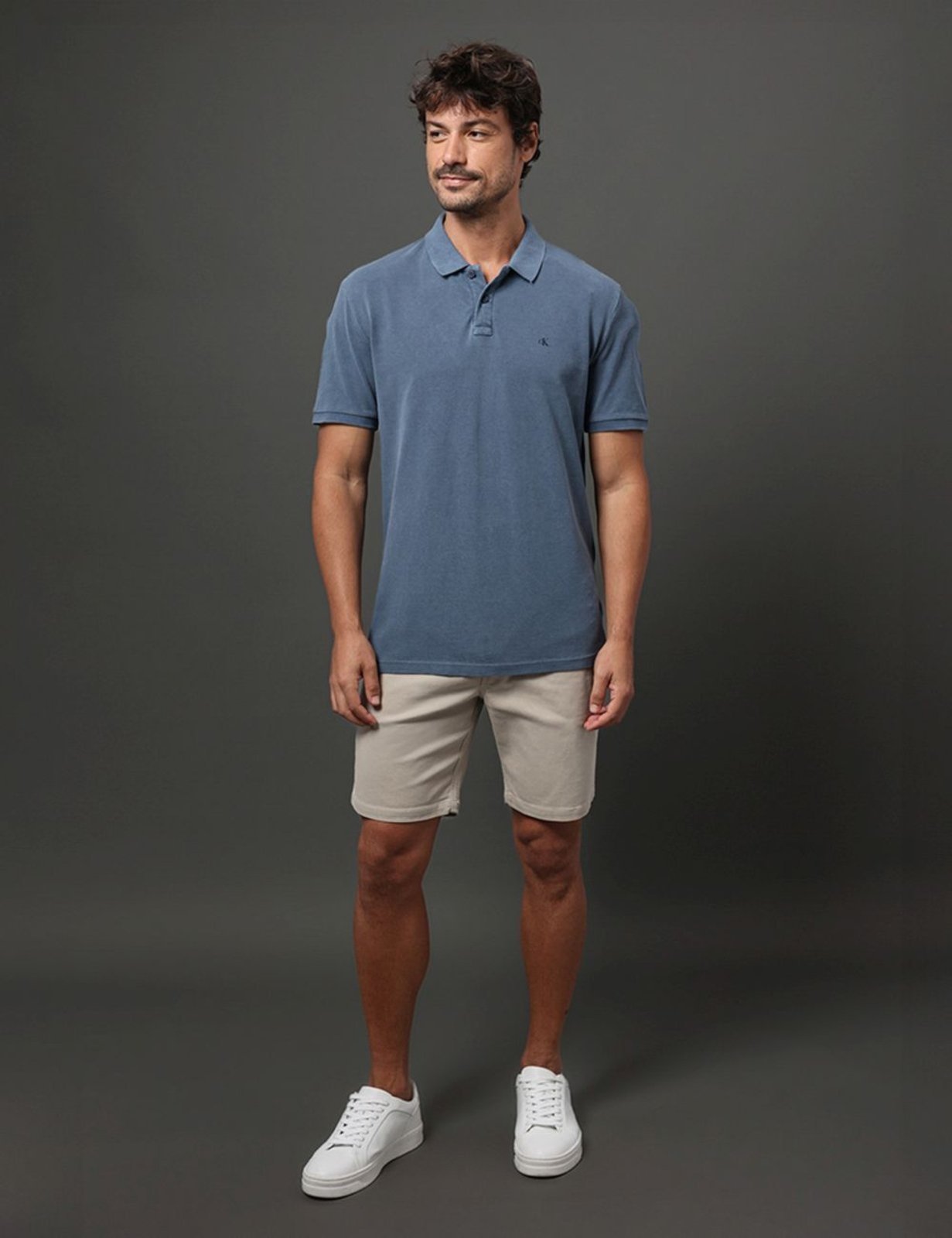 Vista 2 Bermuda Masculina Color Moletom Calvin Klein Jeans - Caqui Claro cáqui caqui Calvin Klein Jeans cáqui caqui