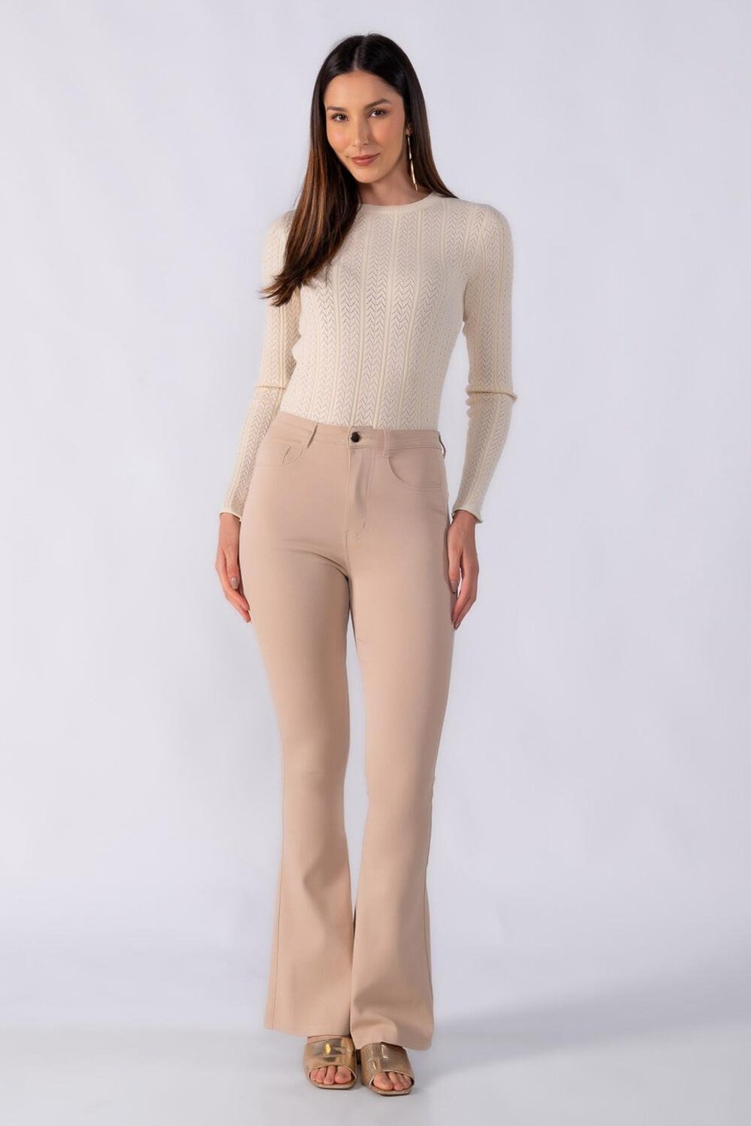 Calca flare classica com bolsos Bege